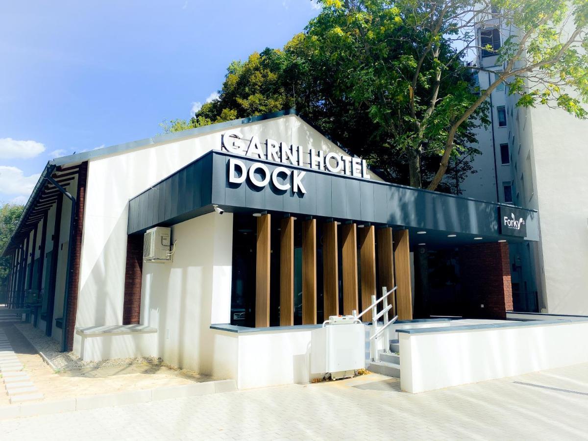Garni Hotel Dock Bratislava Extérieur photo