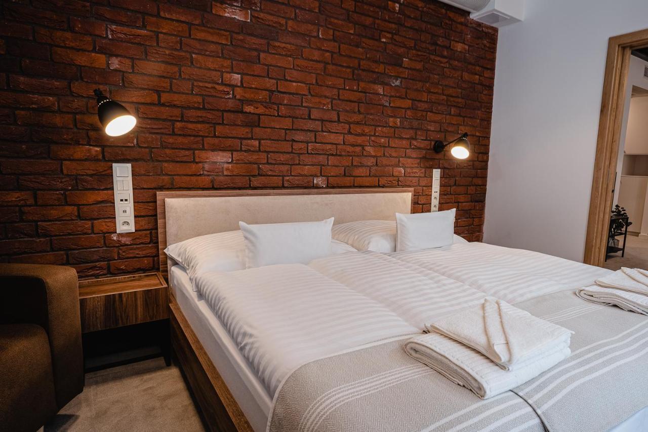 Garni Hotel Dock Bratislava Extérieur photo