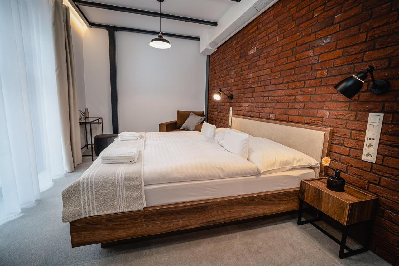 Garni Hotel Dock Bratislava Extérieur photo