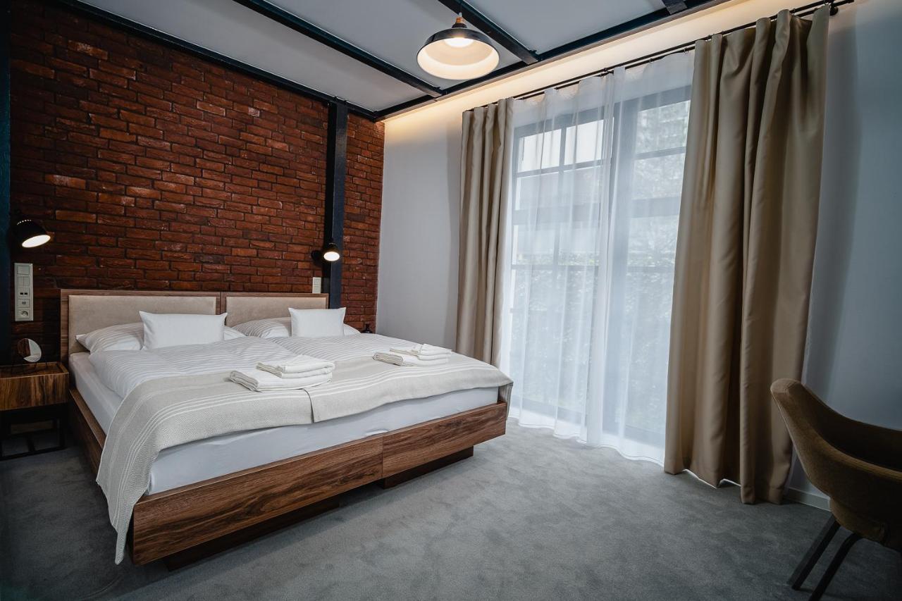 Garni Hotel Dock Bratislava Extérieur photo