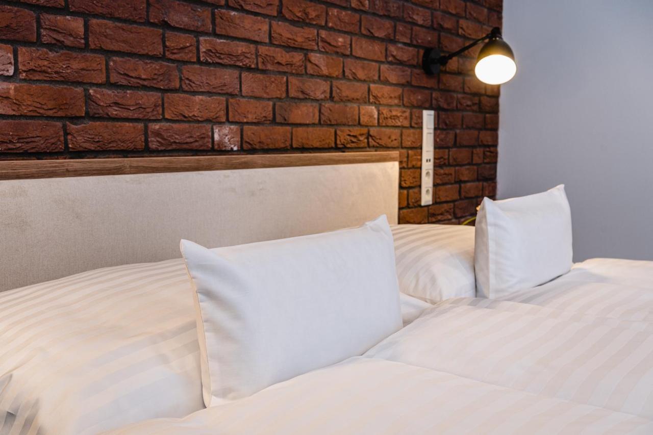 Garni Hotel Dock Bratislava Extérieur photo