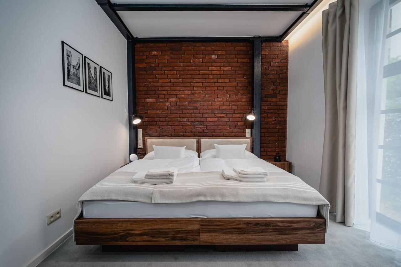 Garni Hotel Dock Bratislava Extérieur photo