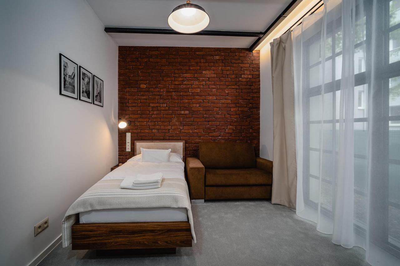 Garni Hotel Dock Bratislava Extérieur photo